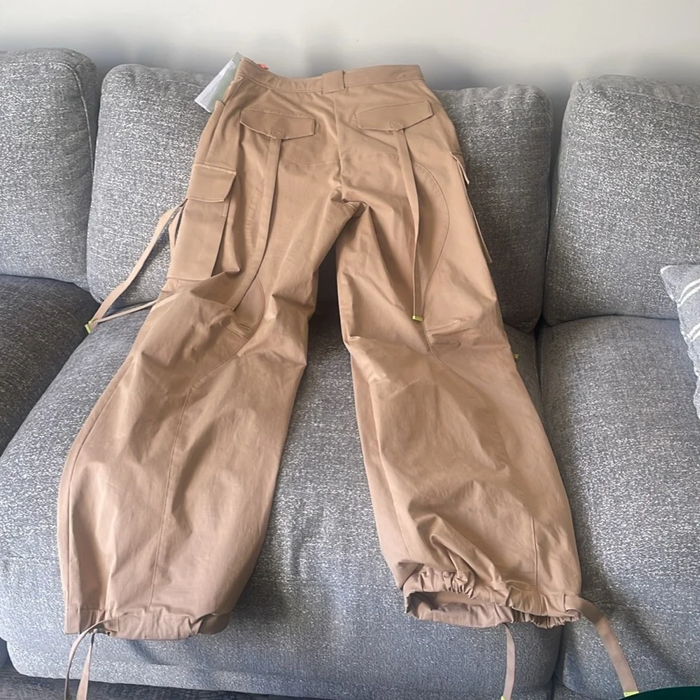 gabardine cargo pant camel off white size 38”inseam - Picture 4 of 5